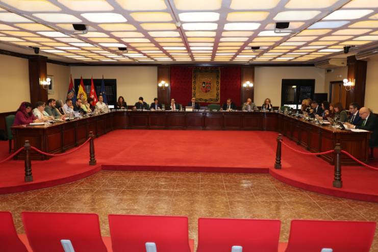 Pleno de Móstoles sesión ordinaria octubre 2025 (5)