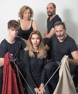 TODAS HIEREN Y UNA MATA