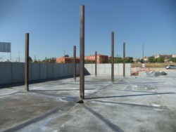 26 - PILRES CUBIERTA DE PARKING