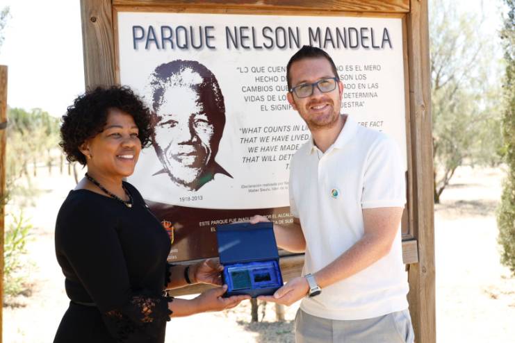 Visita embajada Sudafrica parque Nelson Mandela (7)