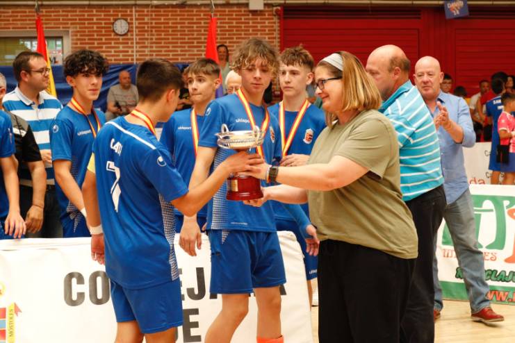 Los equipos infantil y cadete del Futbol Sala Móstoles se proclaman subcampeones de España (6)