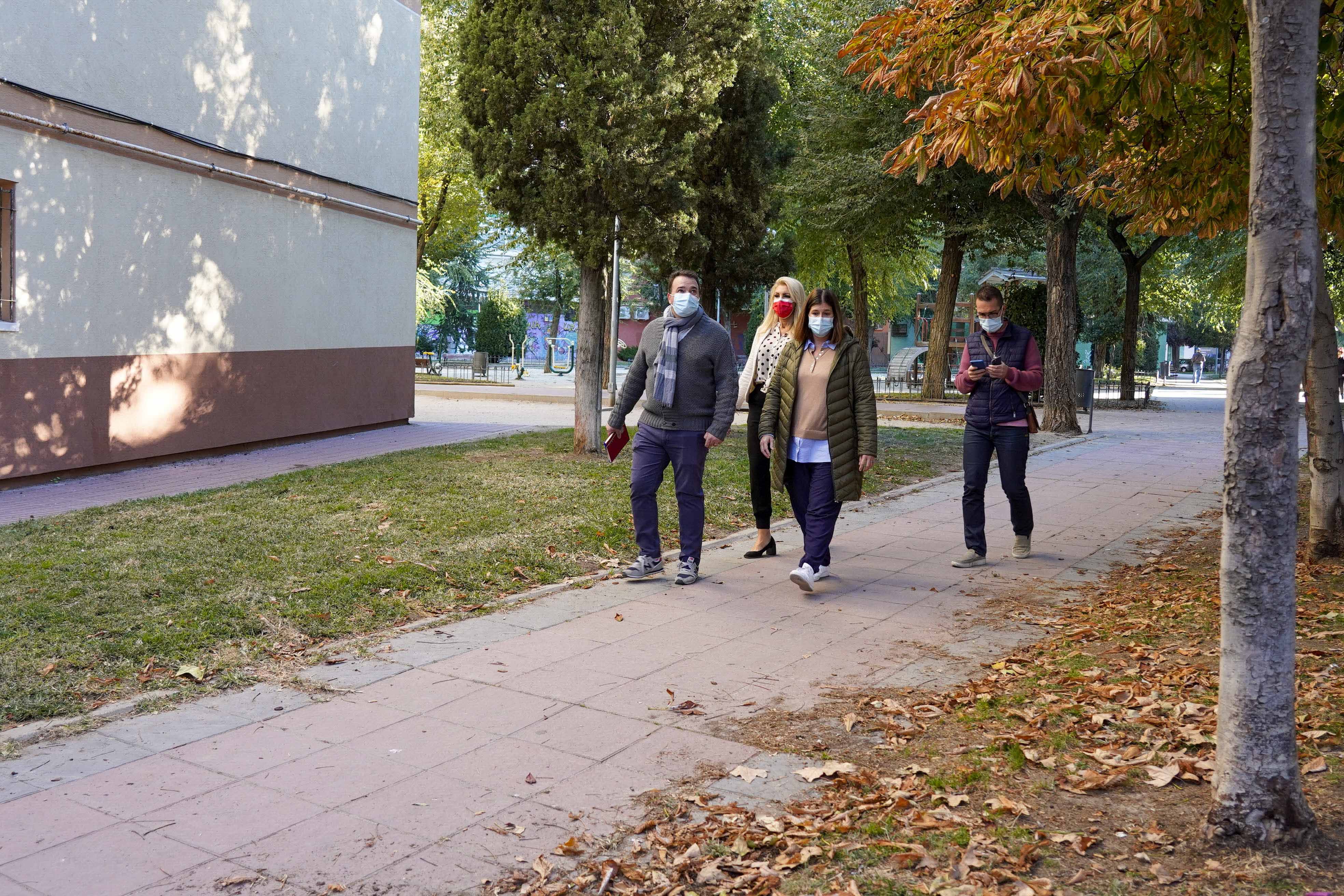 La Alcaldesa sigue visitando los diferentes distritos de la ciudad (4)