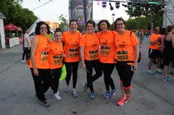 Carrera Ilumina la noche 13