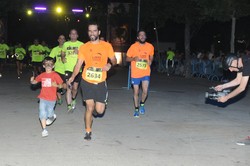 Carrera Ilumina la noche 33