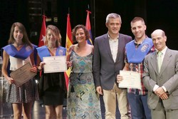 Reconocimiento alumnos excelentes 4