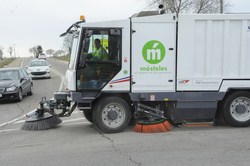 EQUIPOS POLIVALENTES DE LIMPIEZA 2