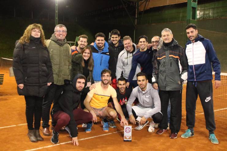 Club Móstoles Tenis se proclama campeón de Madrid 5