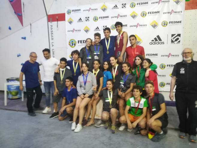 podiums categoría juvenil