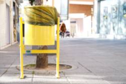 Foto papeleras nuevas