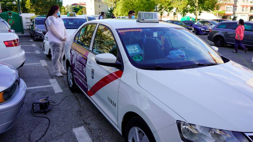 Desinfecciones gratuitas con ozono en taxis (7)
