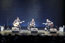 Juan Perro Trio 2