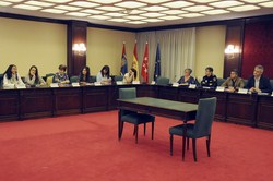 Mesa contra Violencia de Genero 3