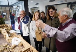 visita exposición Galisteo y otras creaciones en corcho 1