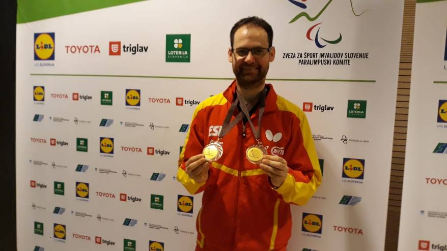 Eduardo Cuesta con las dos medallas de Bronce Obtenidas en el Open de Eslovenia