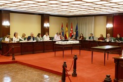 Destacada una mesa de trabajo de la A-5