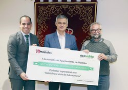 Ecovidrio entrega cheque