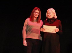 En asusencia del ganador recogió el premio Técnica de Cultura