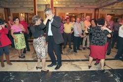 Baile navidad de mayores 10