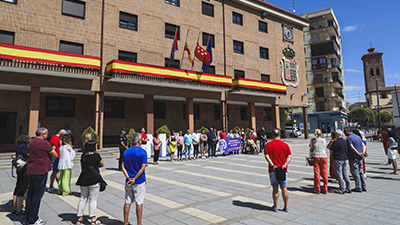 DESTACADA MINUTO SILENCIO VICTIMAS VIOLENCIA GENERO_1 copia