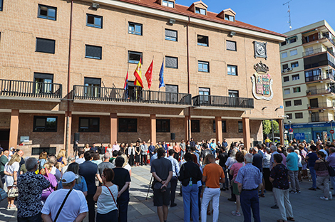 destacada Móstoles muestra su condena por el nuevo asesinato machista ocurrido en la ciud (3) copia