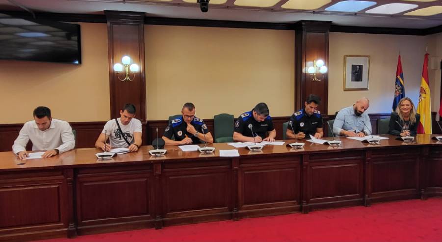 Nuevos oficiales y subinspectores de la Policía Municipal de Móstoles (2)