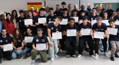 destacada La Policía Municipal de Móstoles acerca su labor a jóvenes de la ciudad (5)