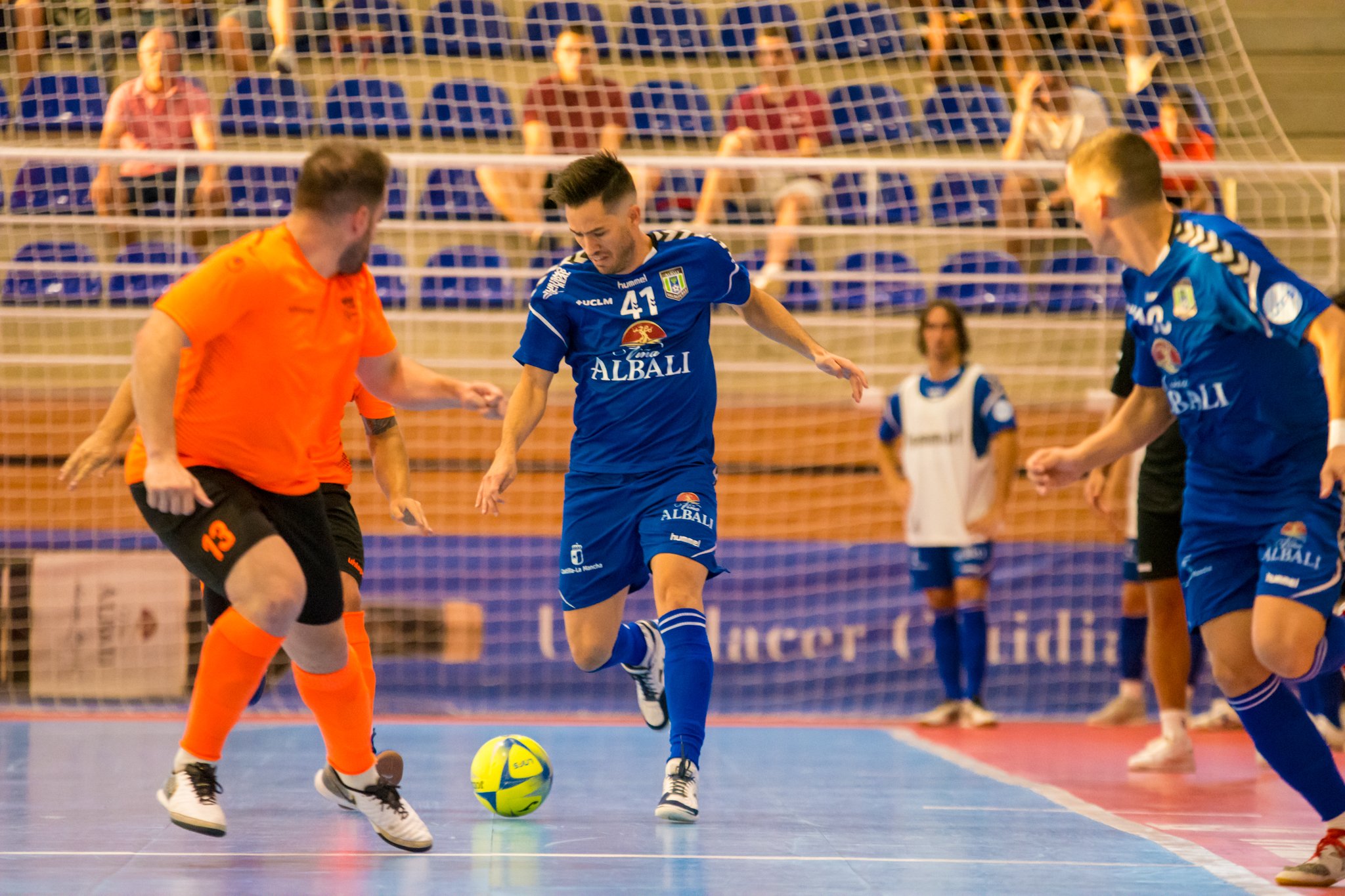 AMISTOSO VALDEPEÑAS