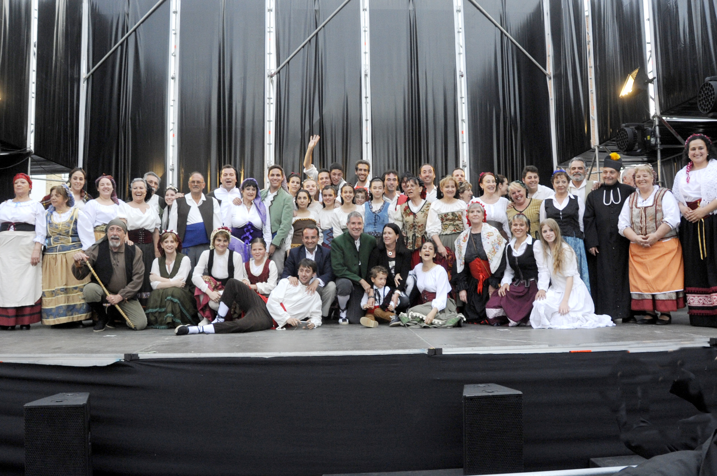 Representación del 2 DE MAYO 31