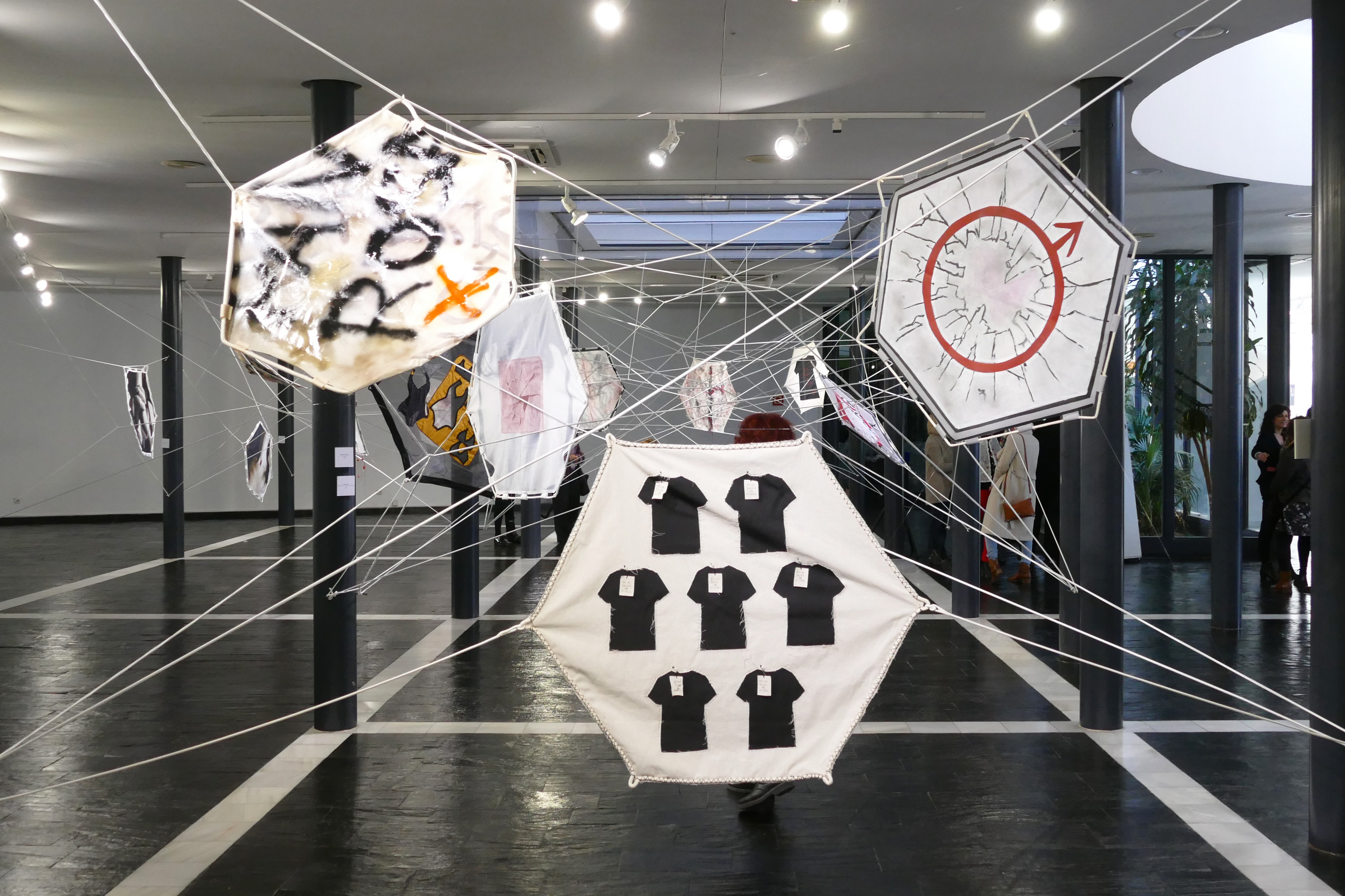 Exposición Panal Romper el TechoP