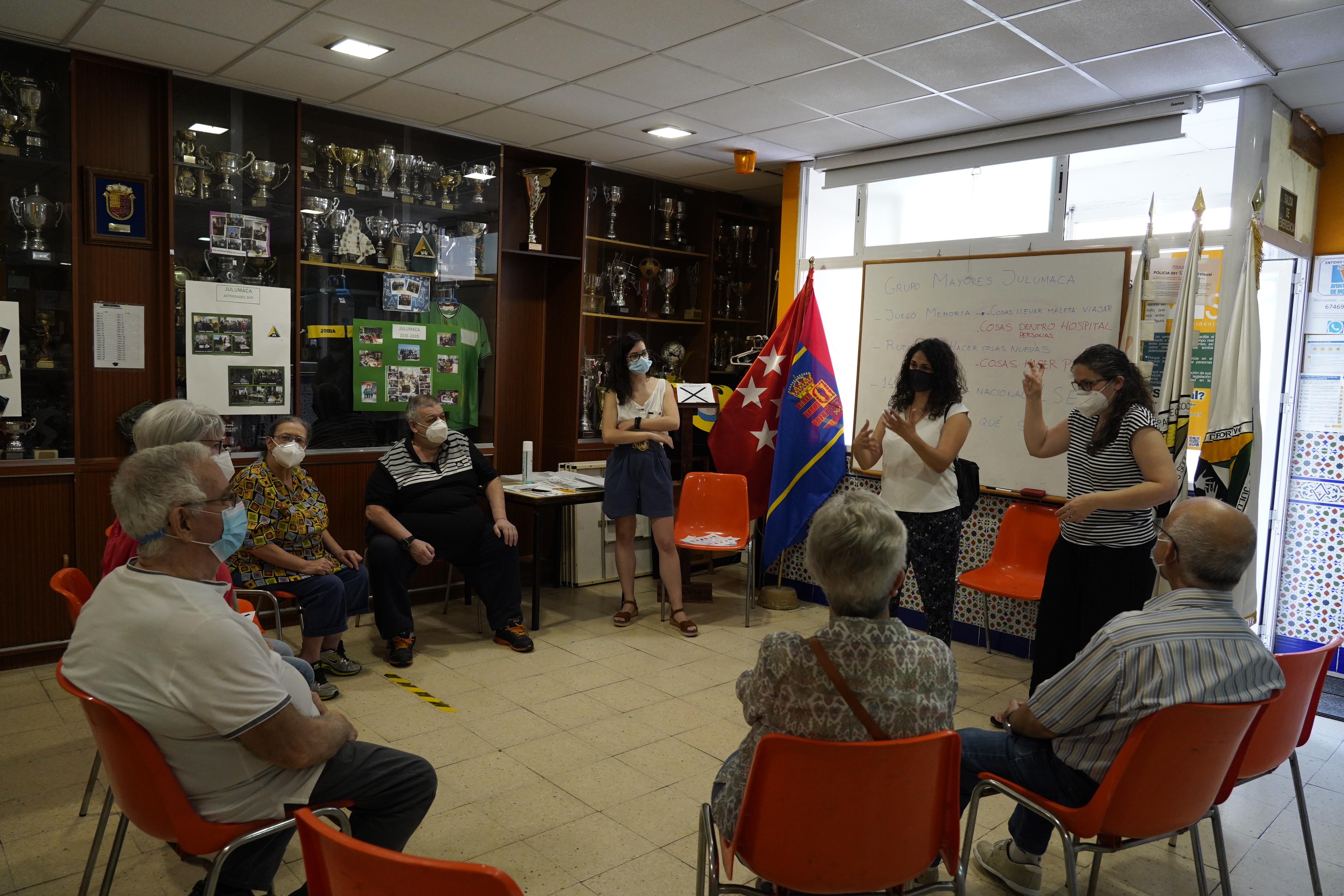 Visitamos la Asociación para la Integración Social de las personas sordas “Julumaca”p