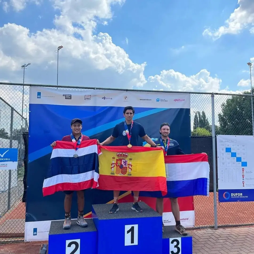 Campeon de Policías y bomberos (2)p