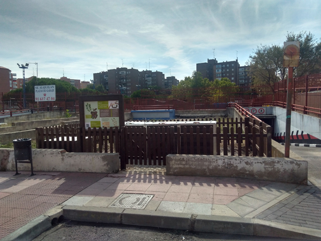 Area de compostaje comunitario - Hermanos Pinzón 18 junto al Polideportivo Villafontana peq