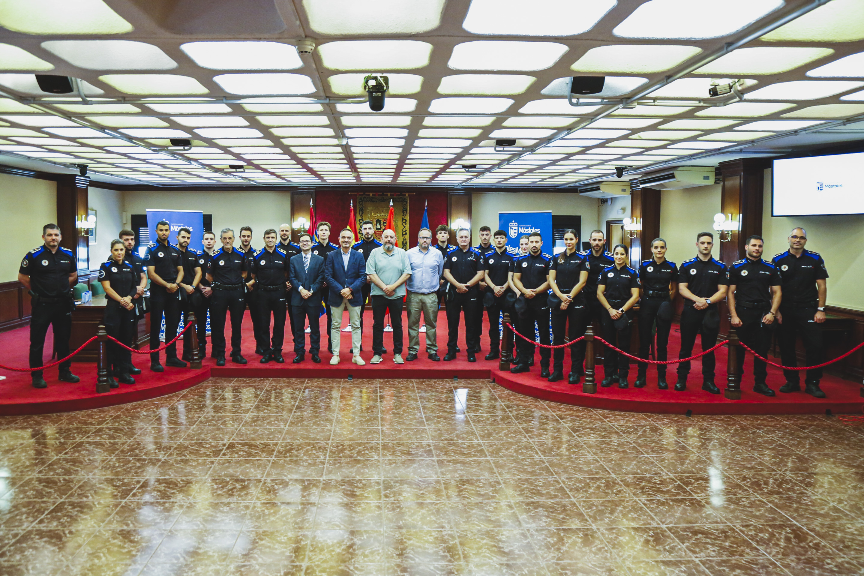 RECEPCIÓN NUEVOS POLICIAS MUNICIPALES SALON PLENOS_6