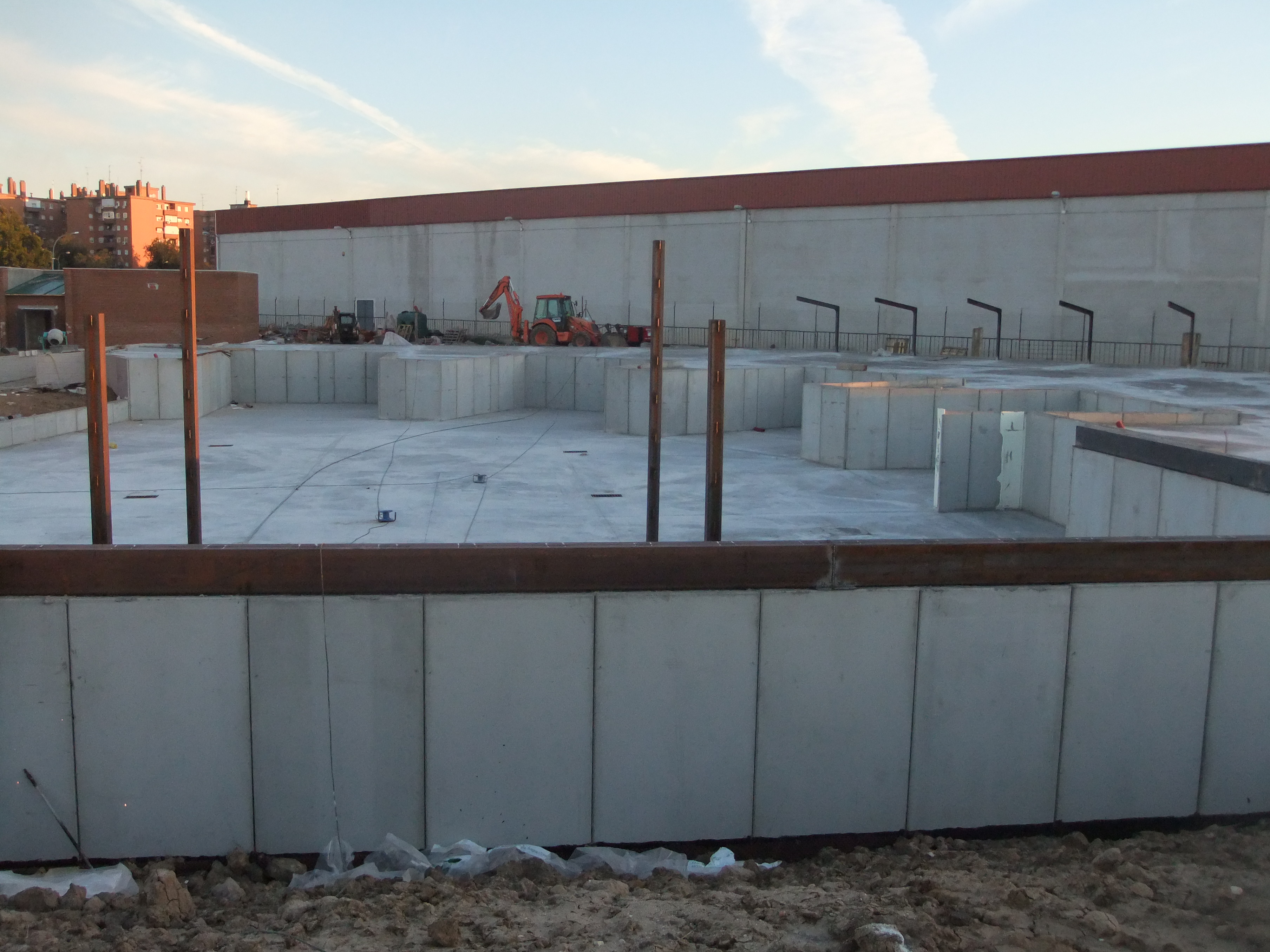 30 - VISTA DESDE TRASERAS DE PARKING