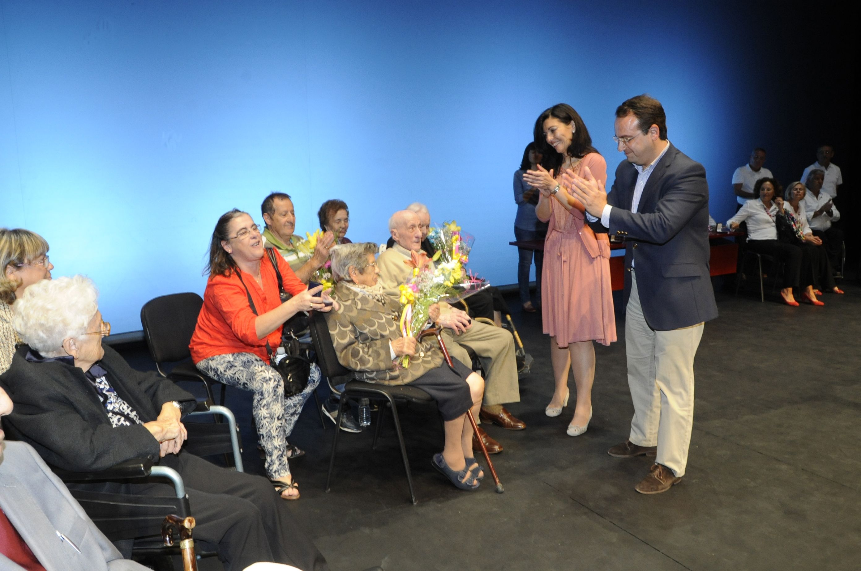 HOMENAJE MAYORES CENTENARIOS 4