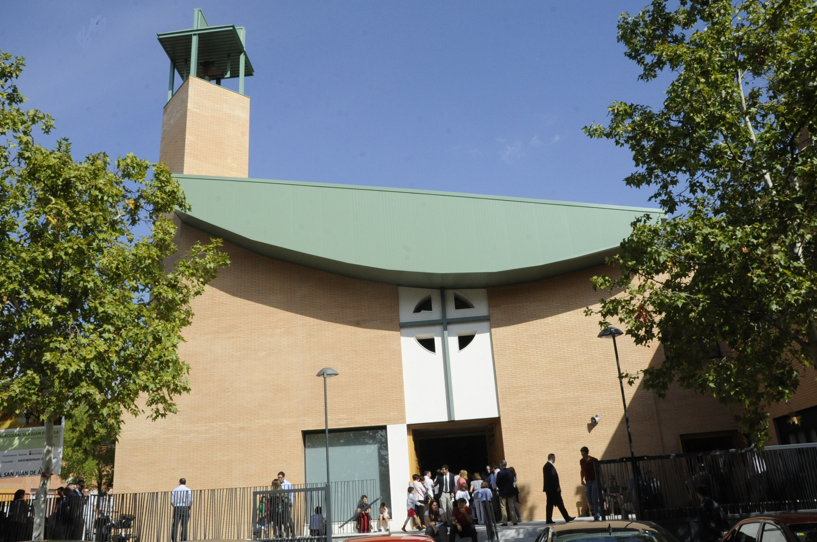 INAUGURACIÓN IGLESIA LOS ROSALES 1