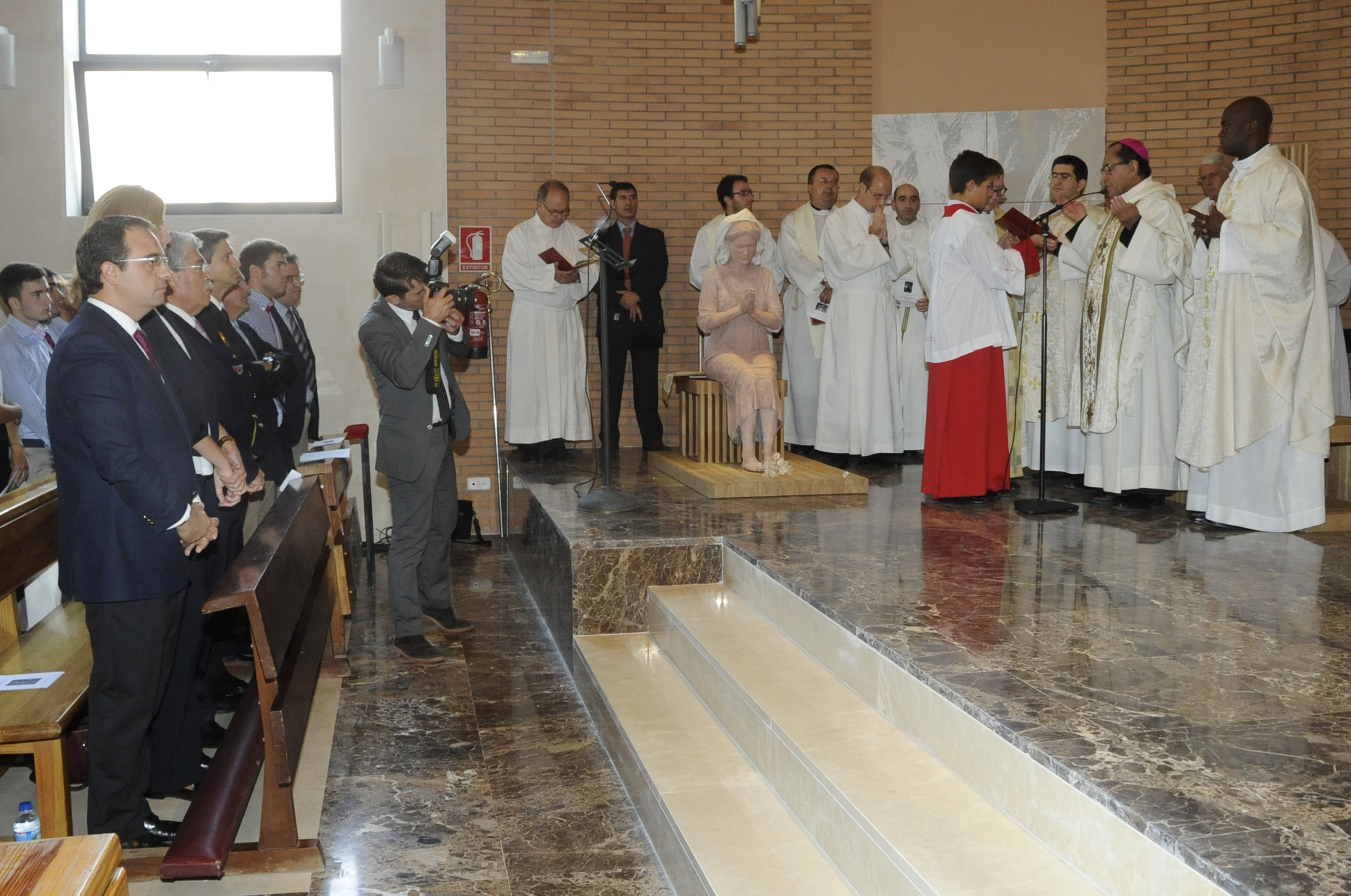 INAUGURACIÓN IGLESIA LOS ROSALES 63
