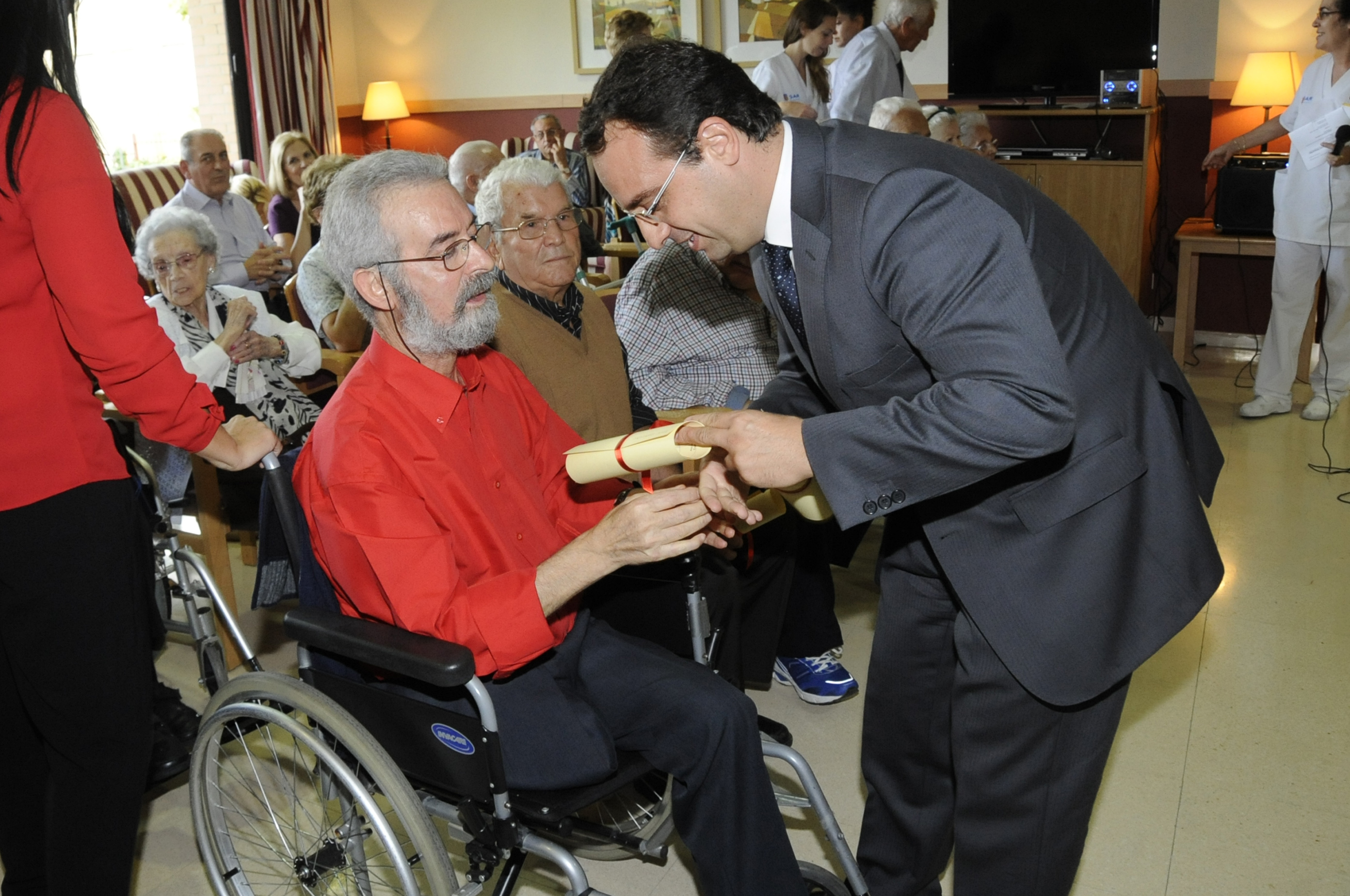 Alcalde visita SAR 12