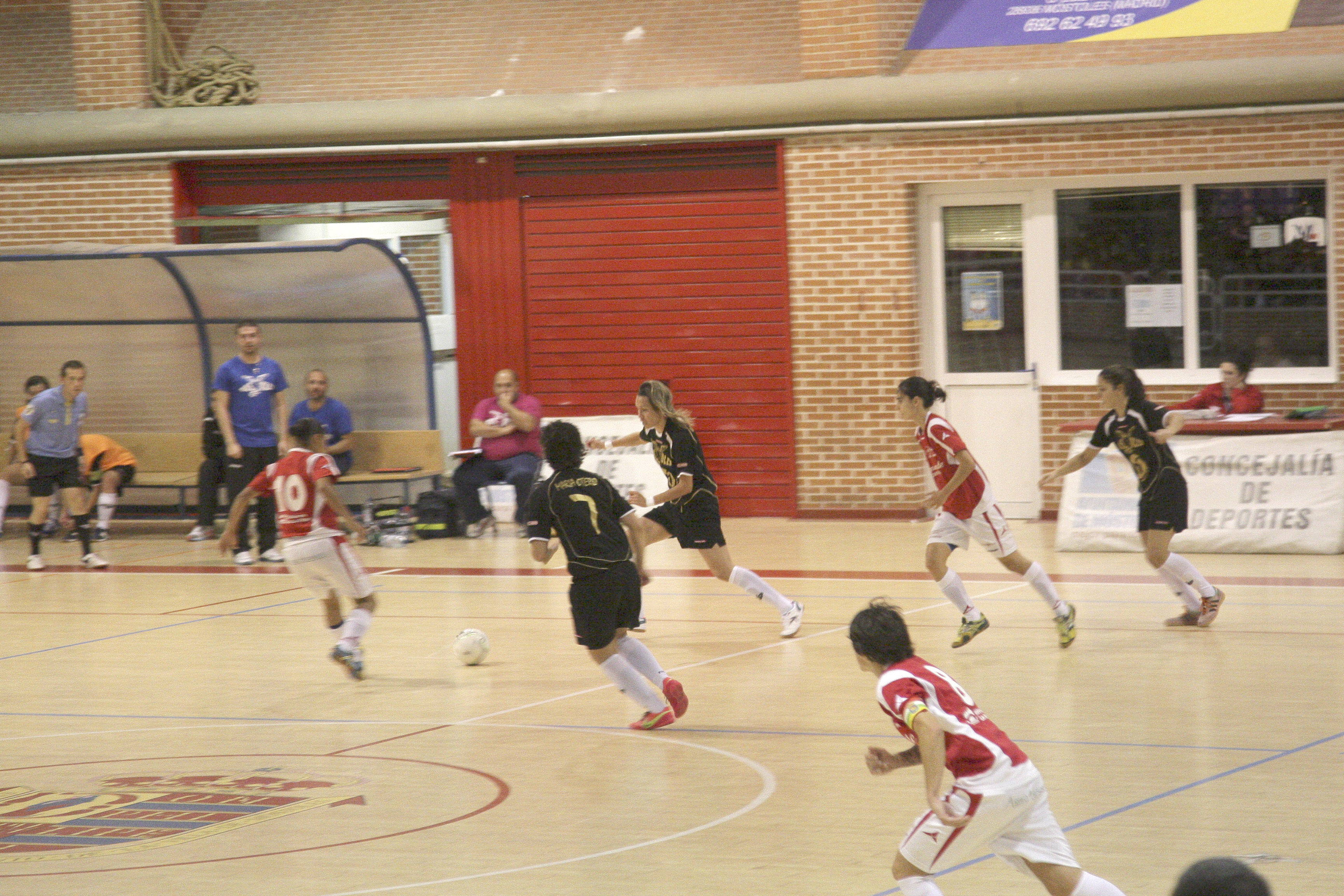 F SALA FEM 2