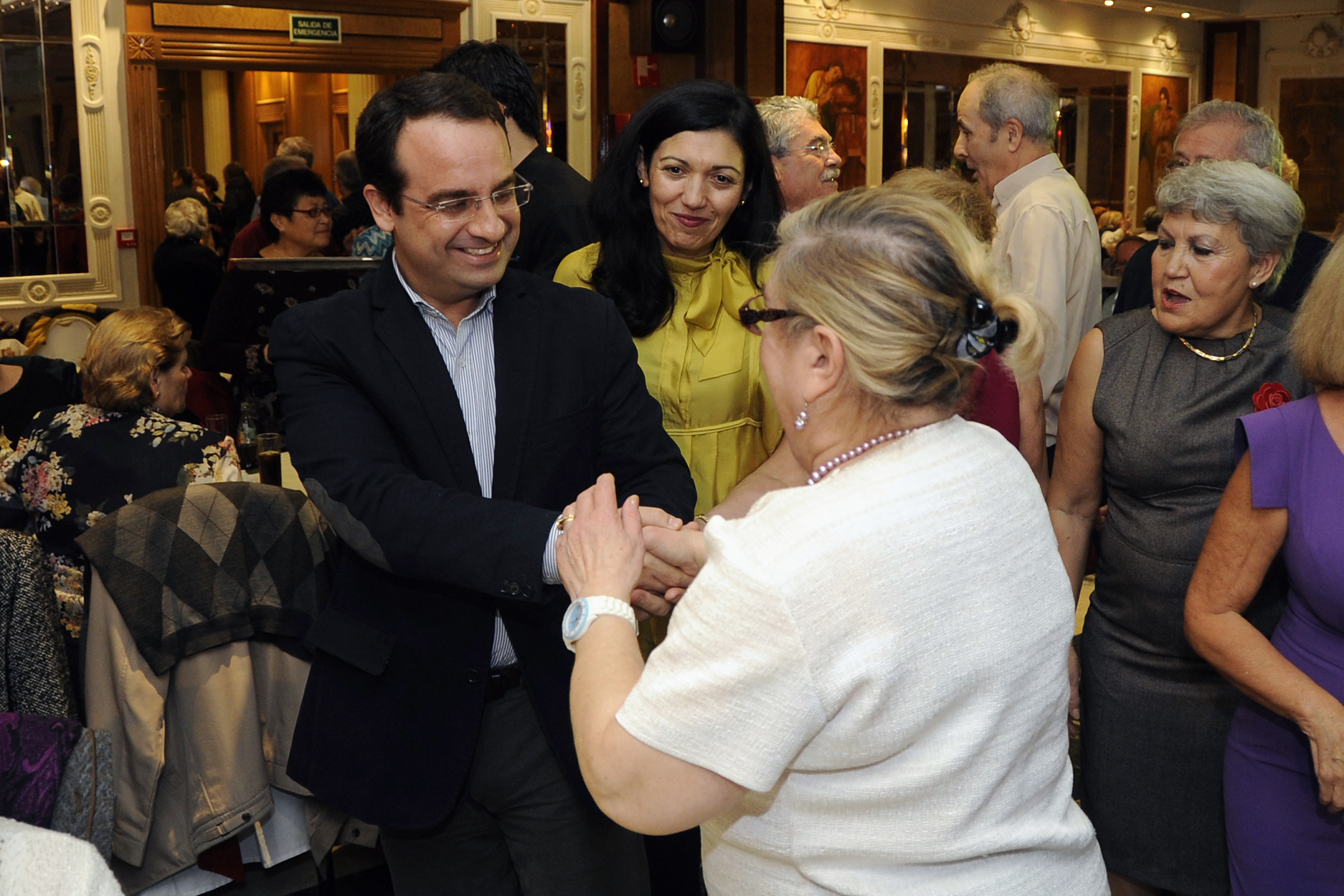 Baile Mayores Navidad 1