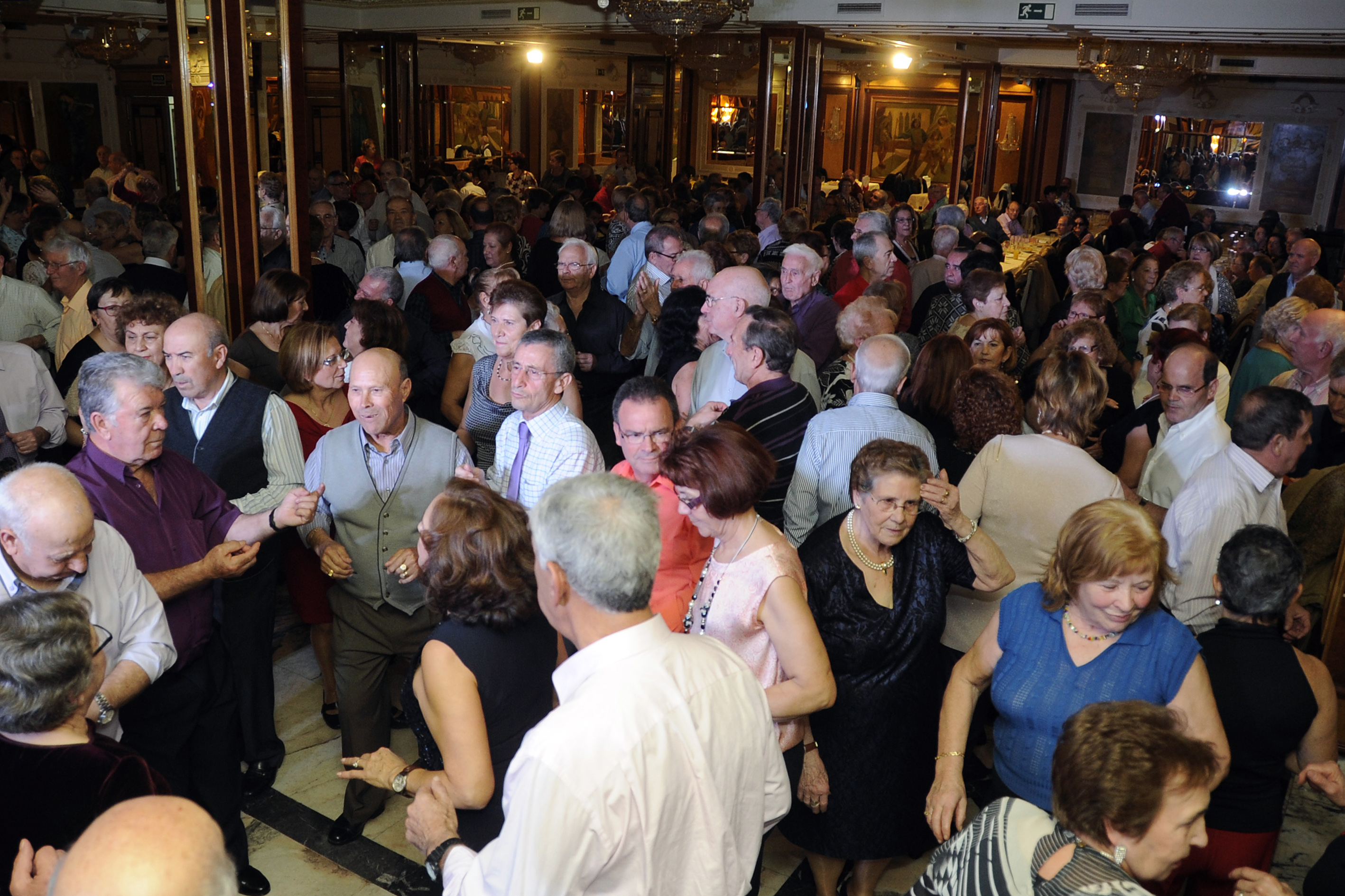 Baile Mayores Navidad 8