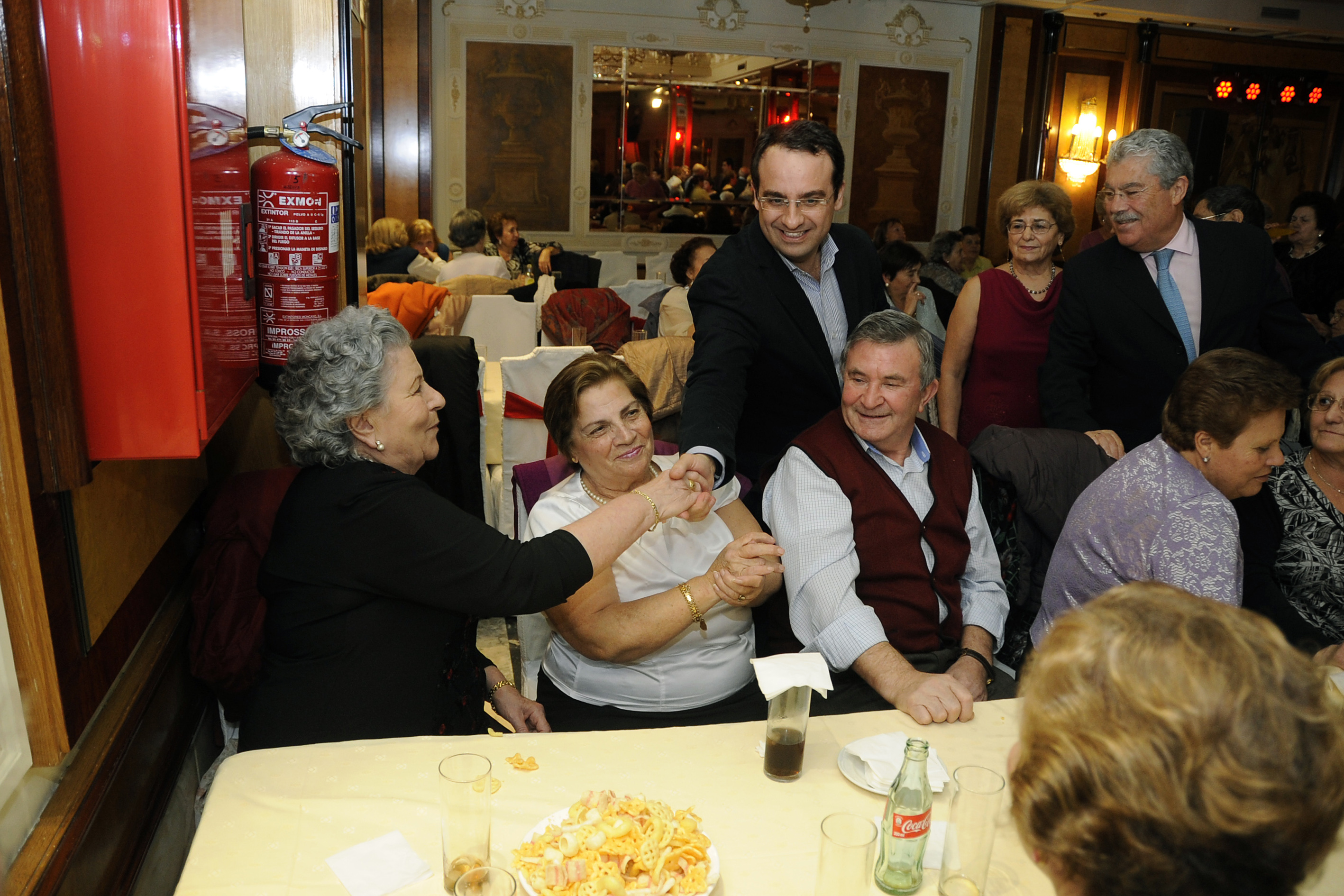 Baile Mayores Navidad 10