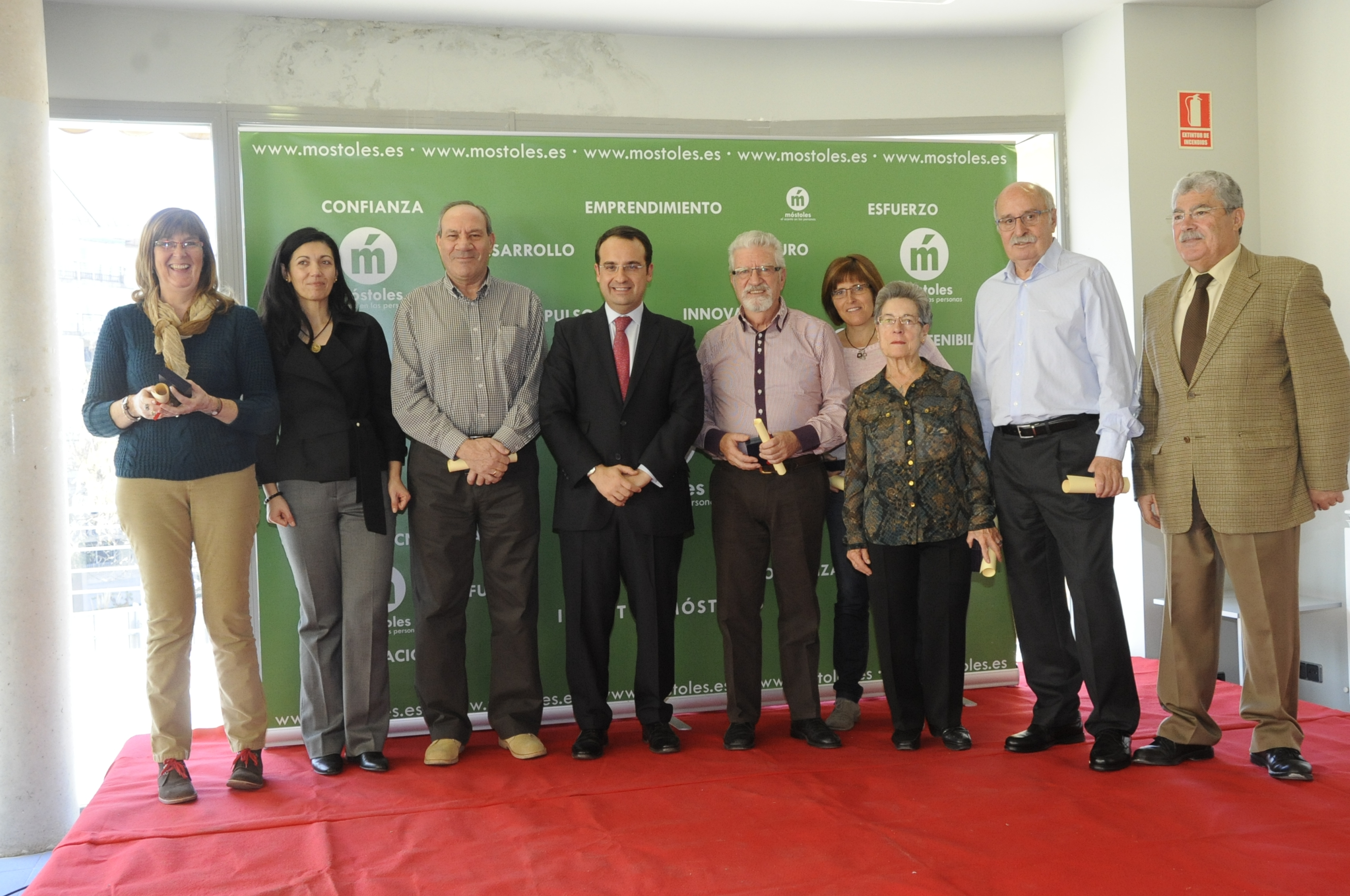 COLABORADORES MAYORES 8