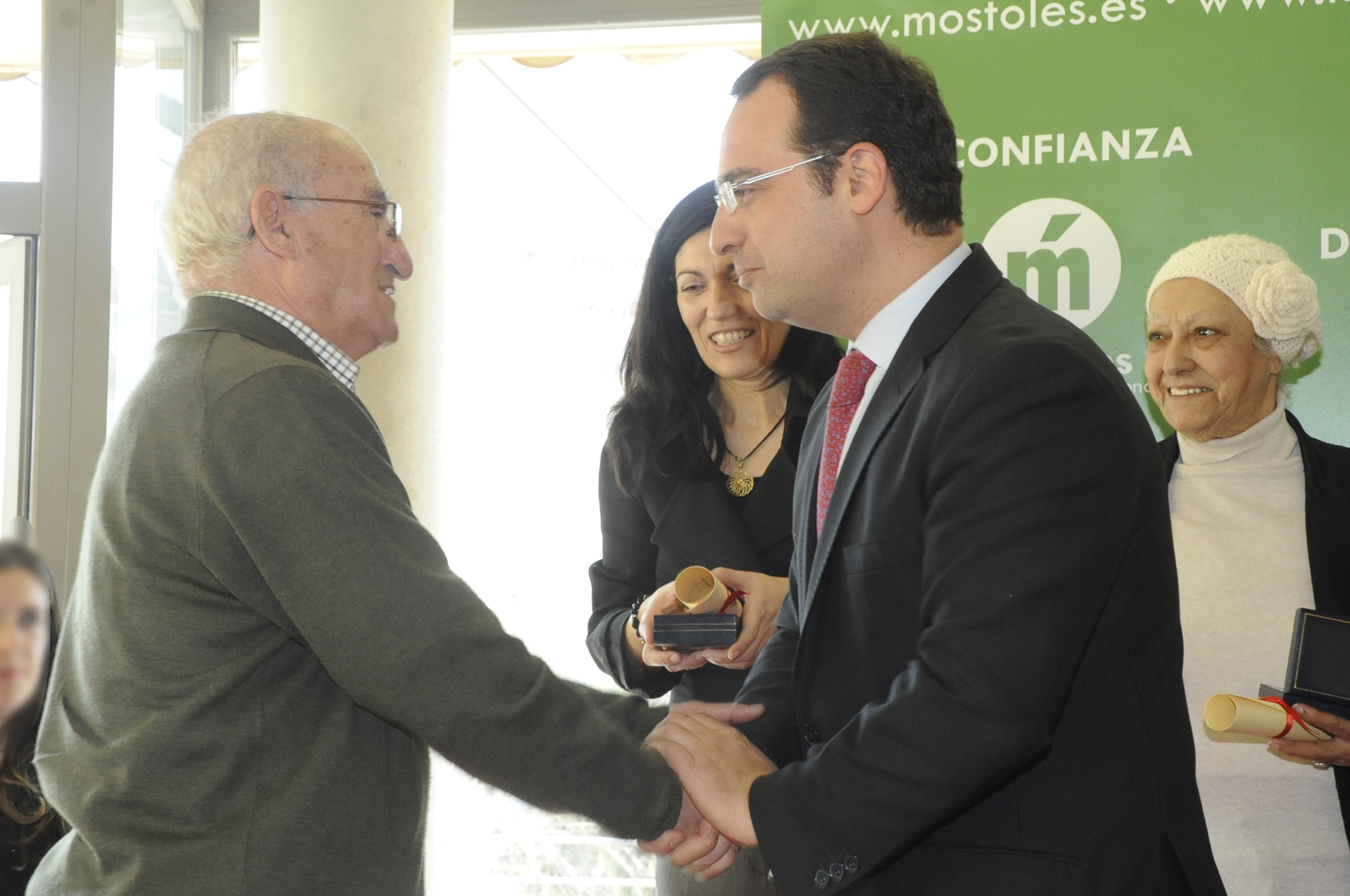 COLABORADORES MAYORES 10