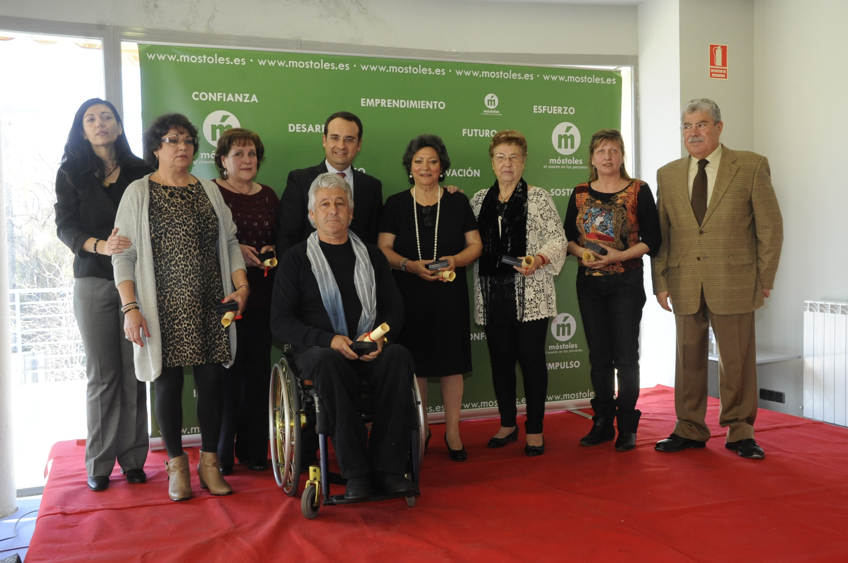 COLABORADORES MAYORES 21