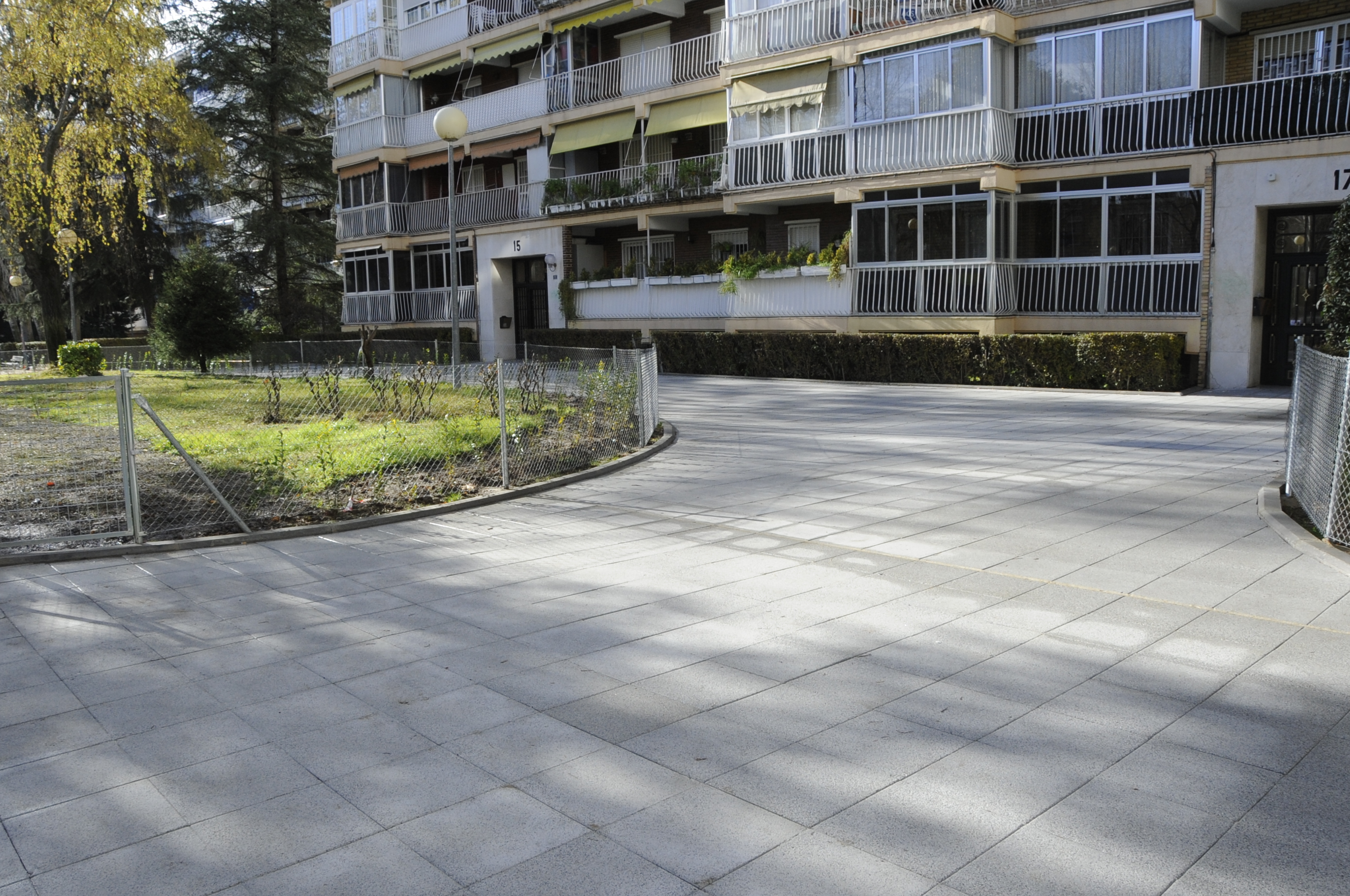 ACCESO EMERGENCIAS calle Pintor El Greco 2