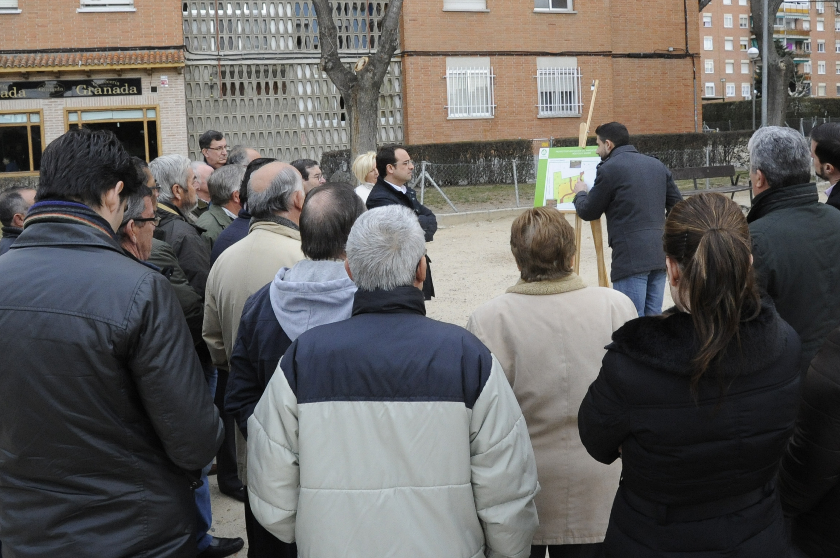 Presentacion obras paseo Goya Picasso 8