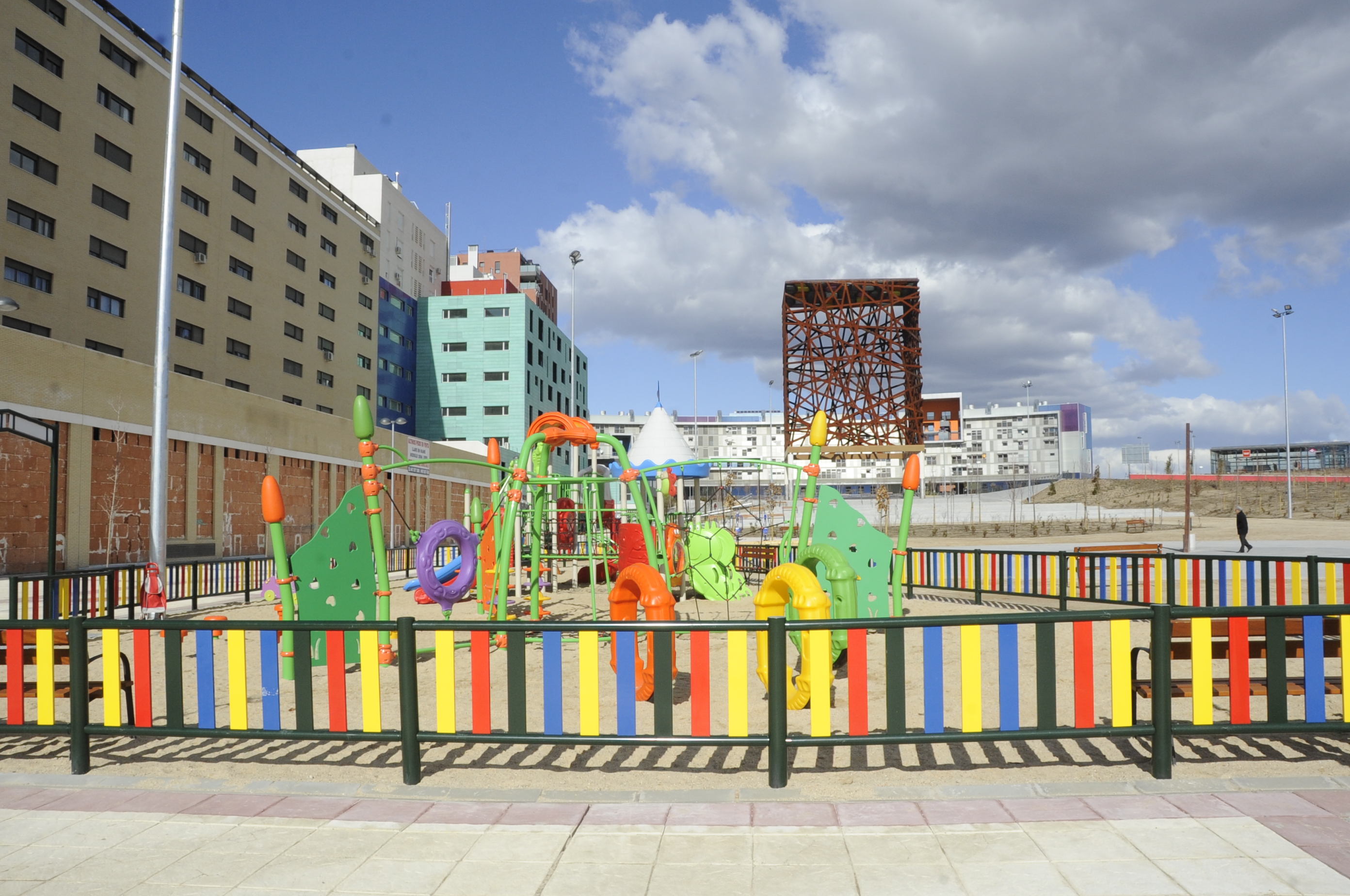 Consejero visita Plaza del Sol 5