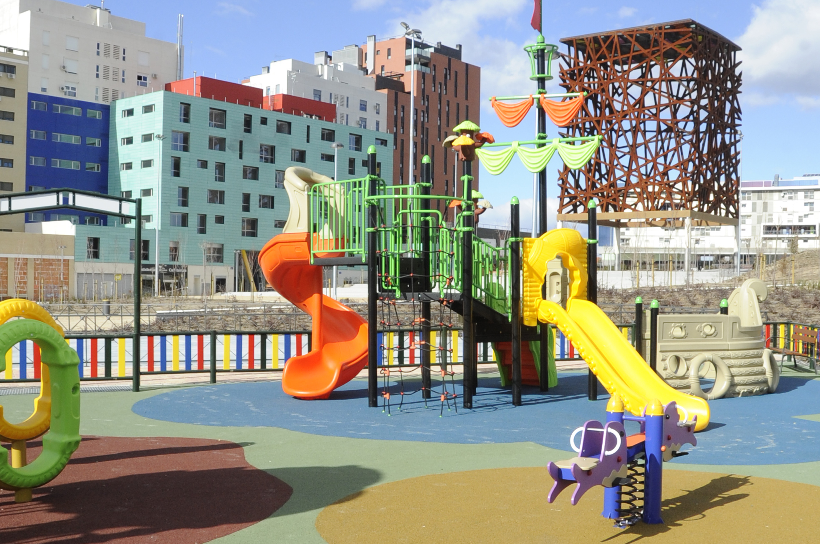 Consejero visita Plaza del Sol 6