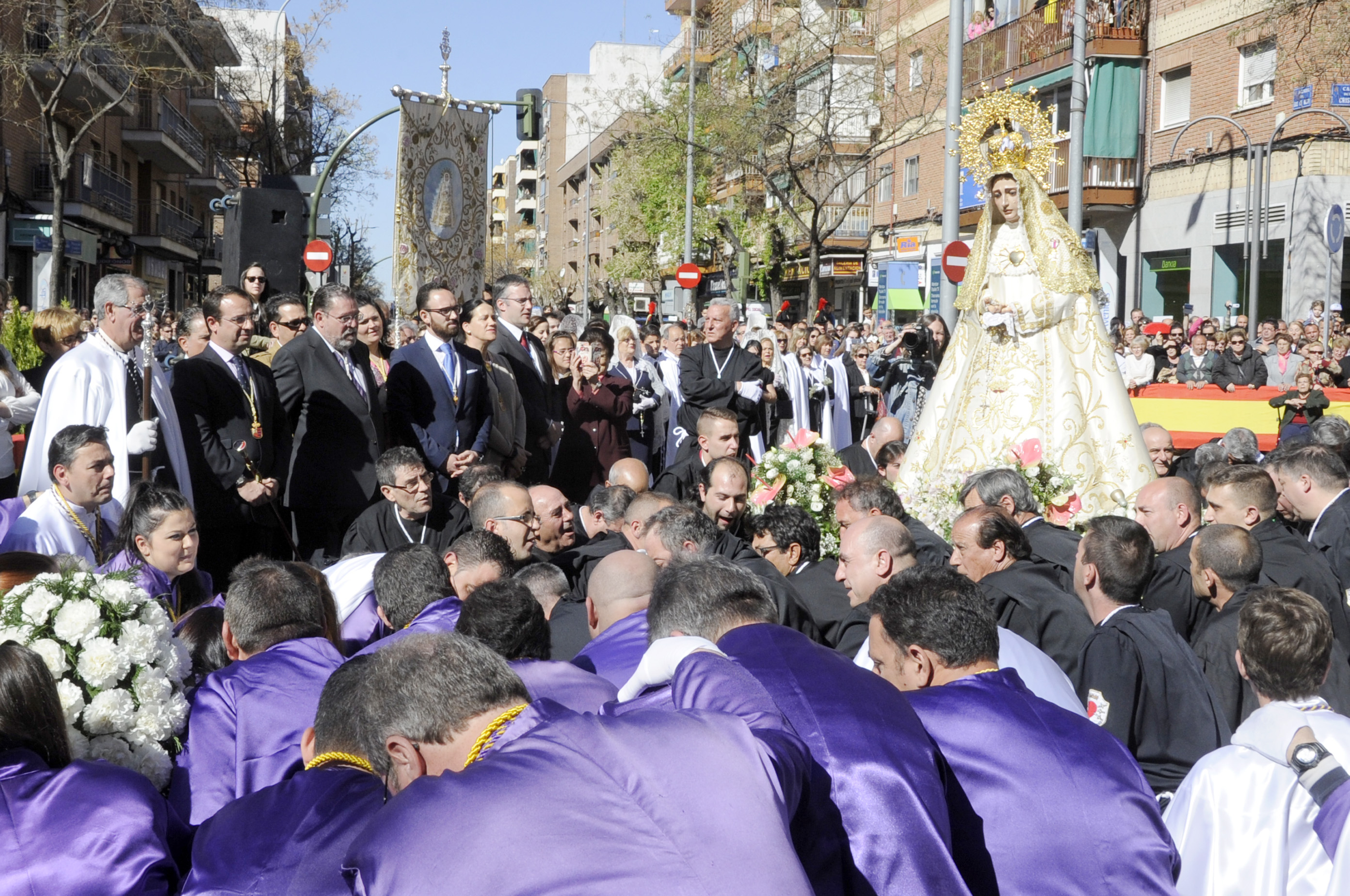 Procesión del Encuentro 25